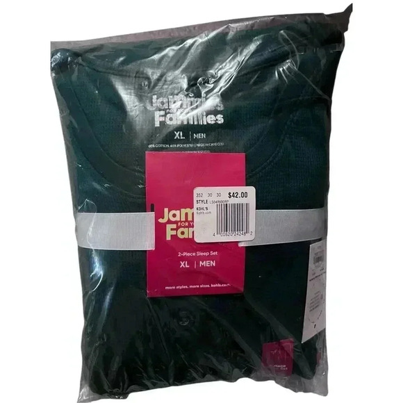 Jammies For Your Families® Men's Classic Christmas Top & Bottoms Pajama Set - Picture 2 of 3